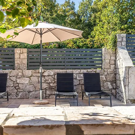 Gorgeous Home In Roc With Wifi Roc